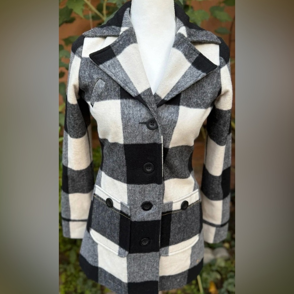 Billabong Women’s Wool Coat Size Jr Large